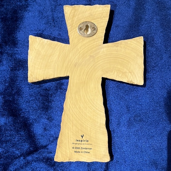 Love is Patient Love is Kind 1 Corinthians 13:4-8 Wall Cross Zondervan Inspirio - Picture 6 of 12